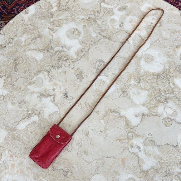 Vintage Roots Leather Mini Crossbody Case - Picture 12 of 13